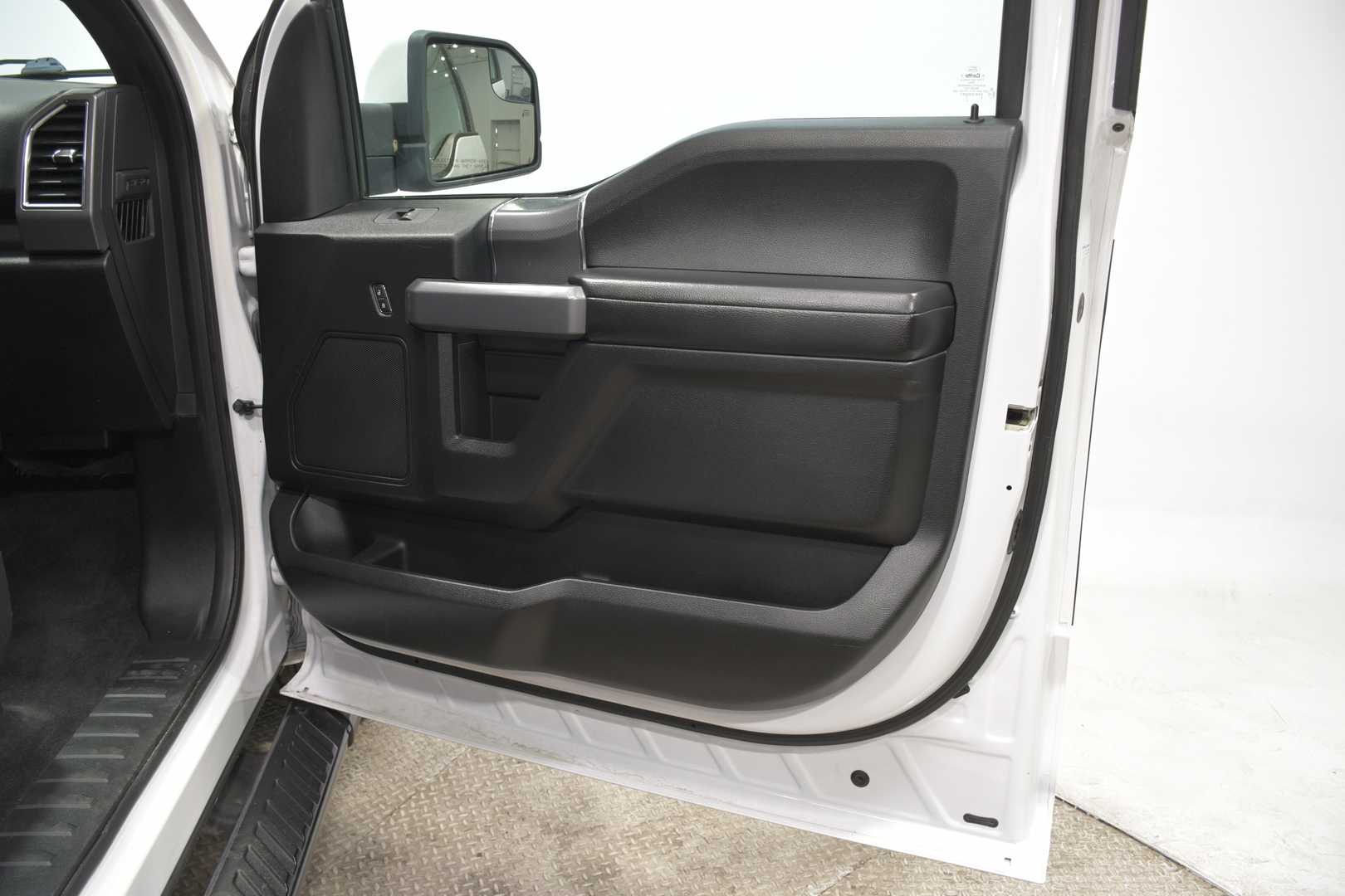 car bottom image