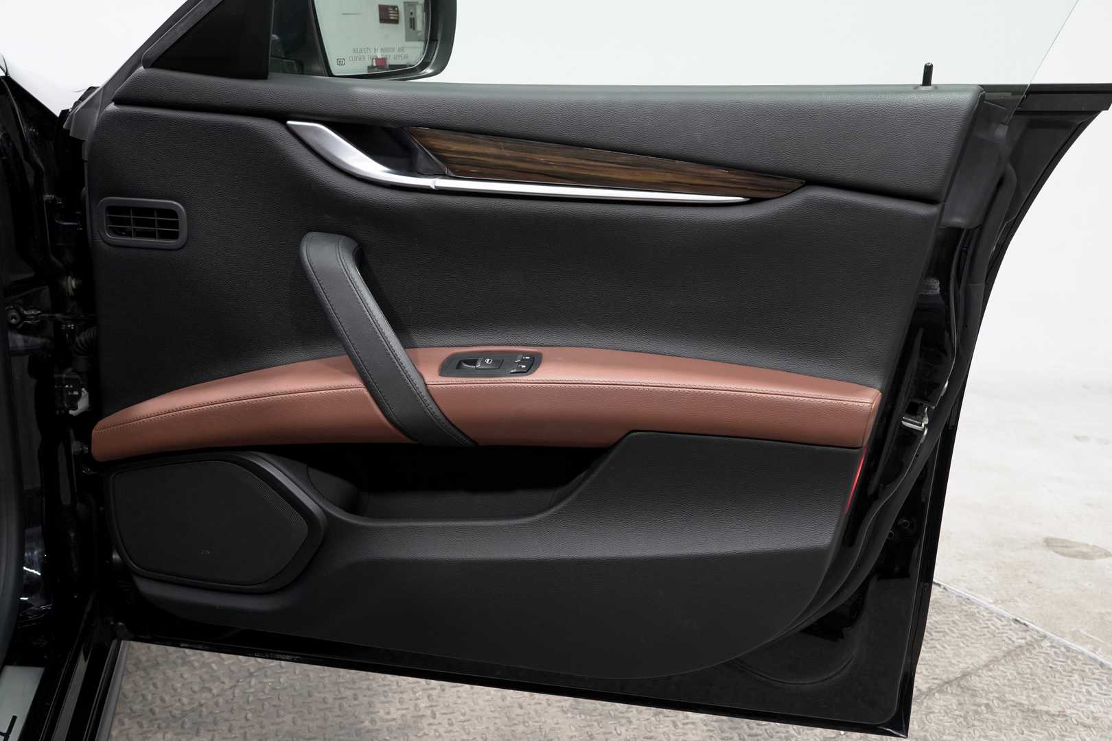 car bottom image