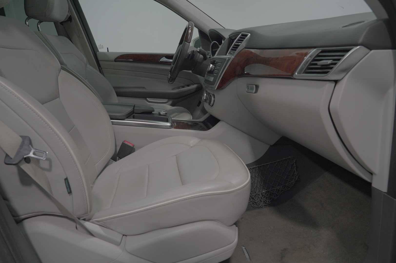 car bottom image