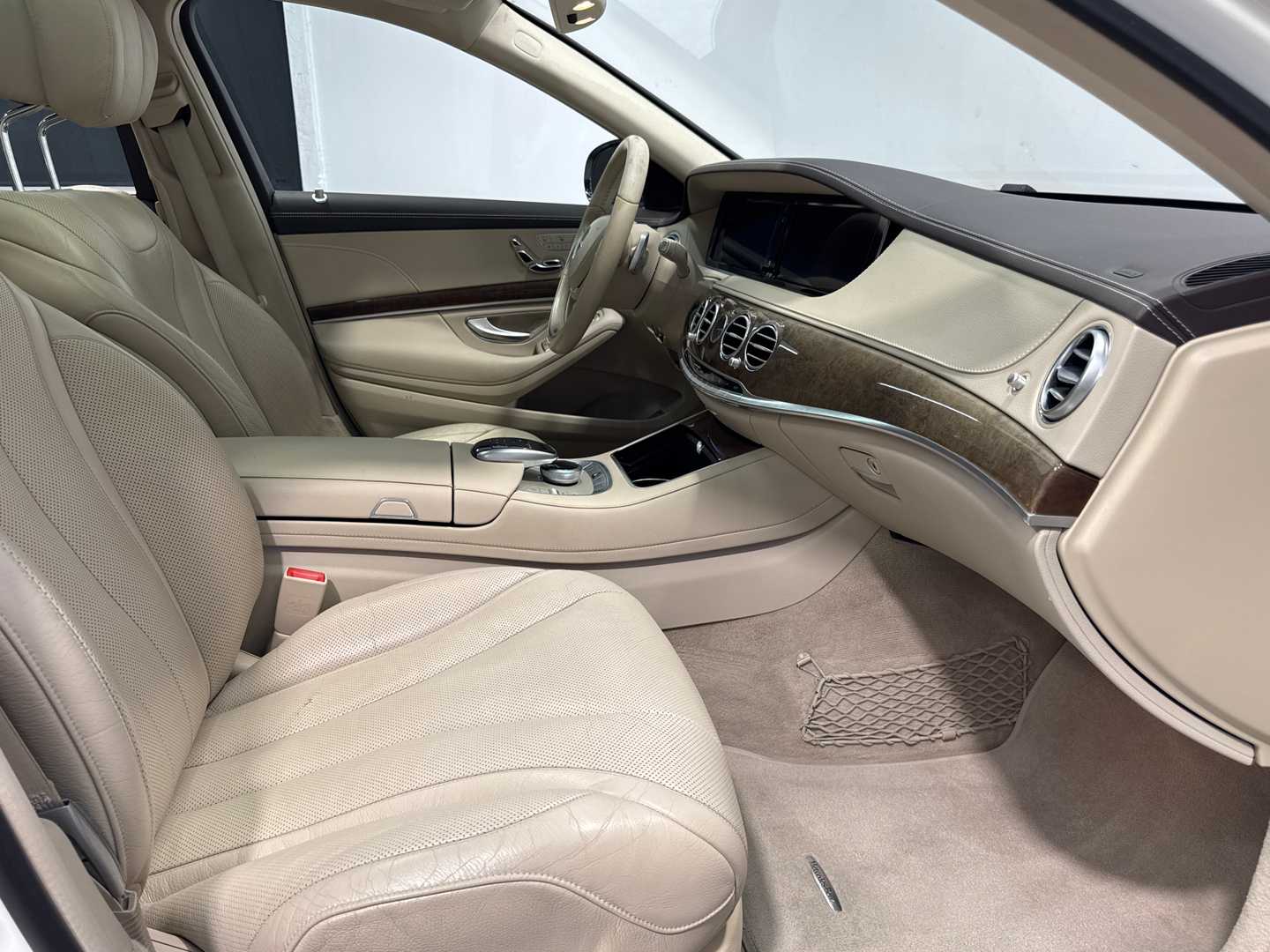 car bottom image