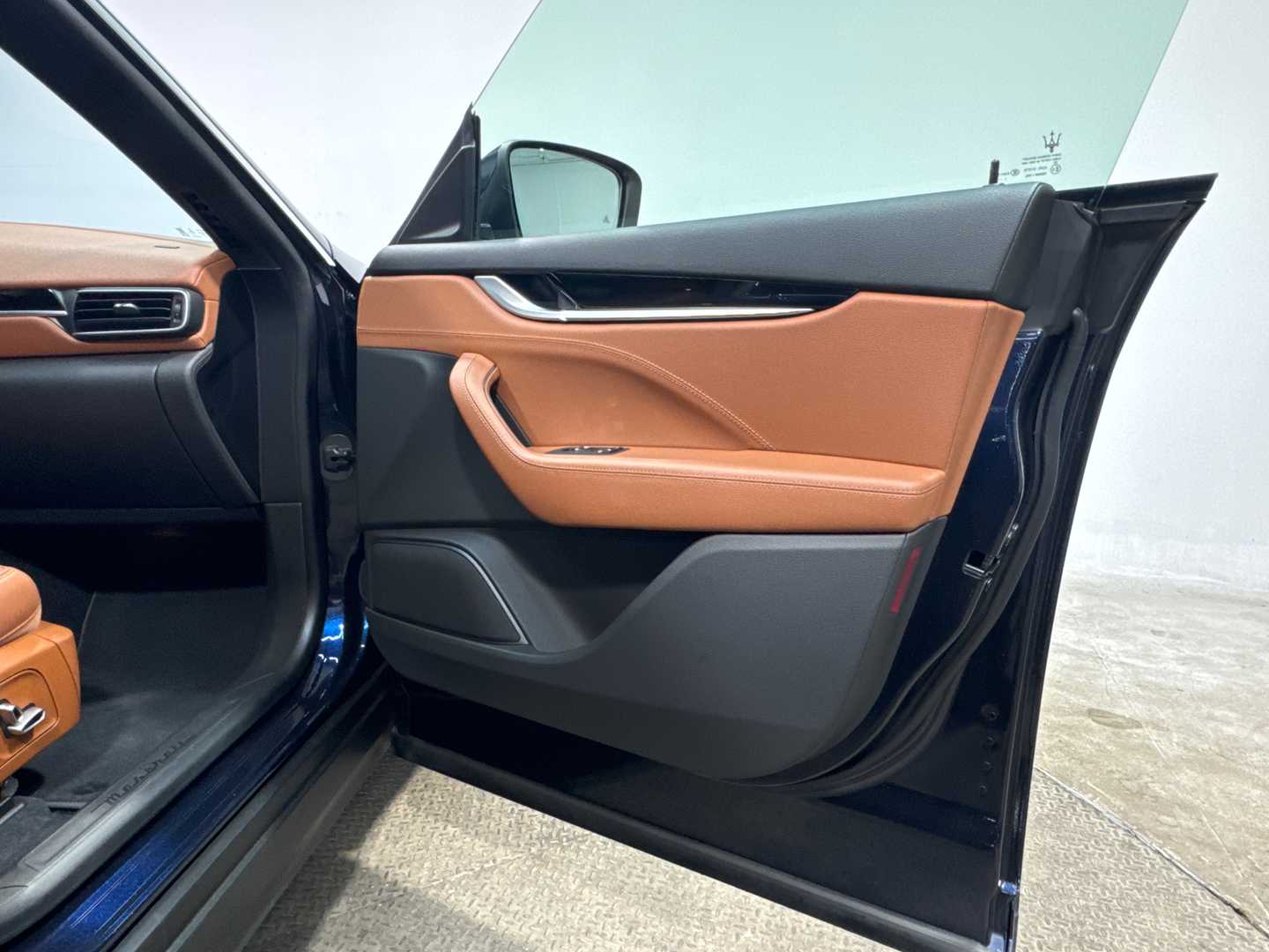 car bottom image