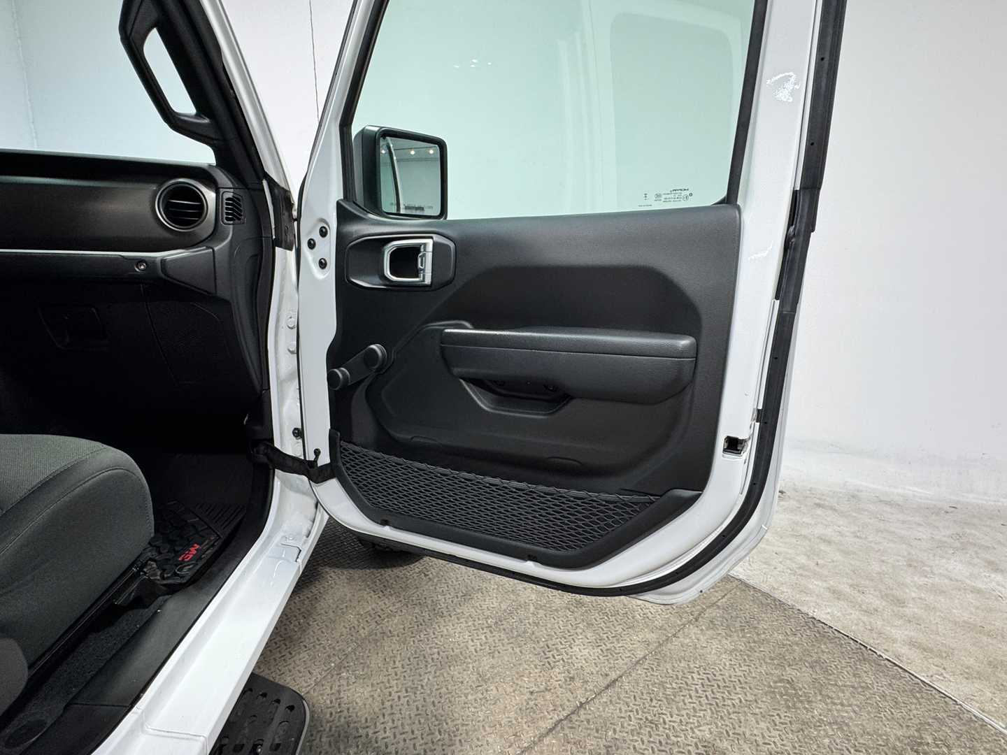 car bottom image