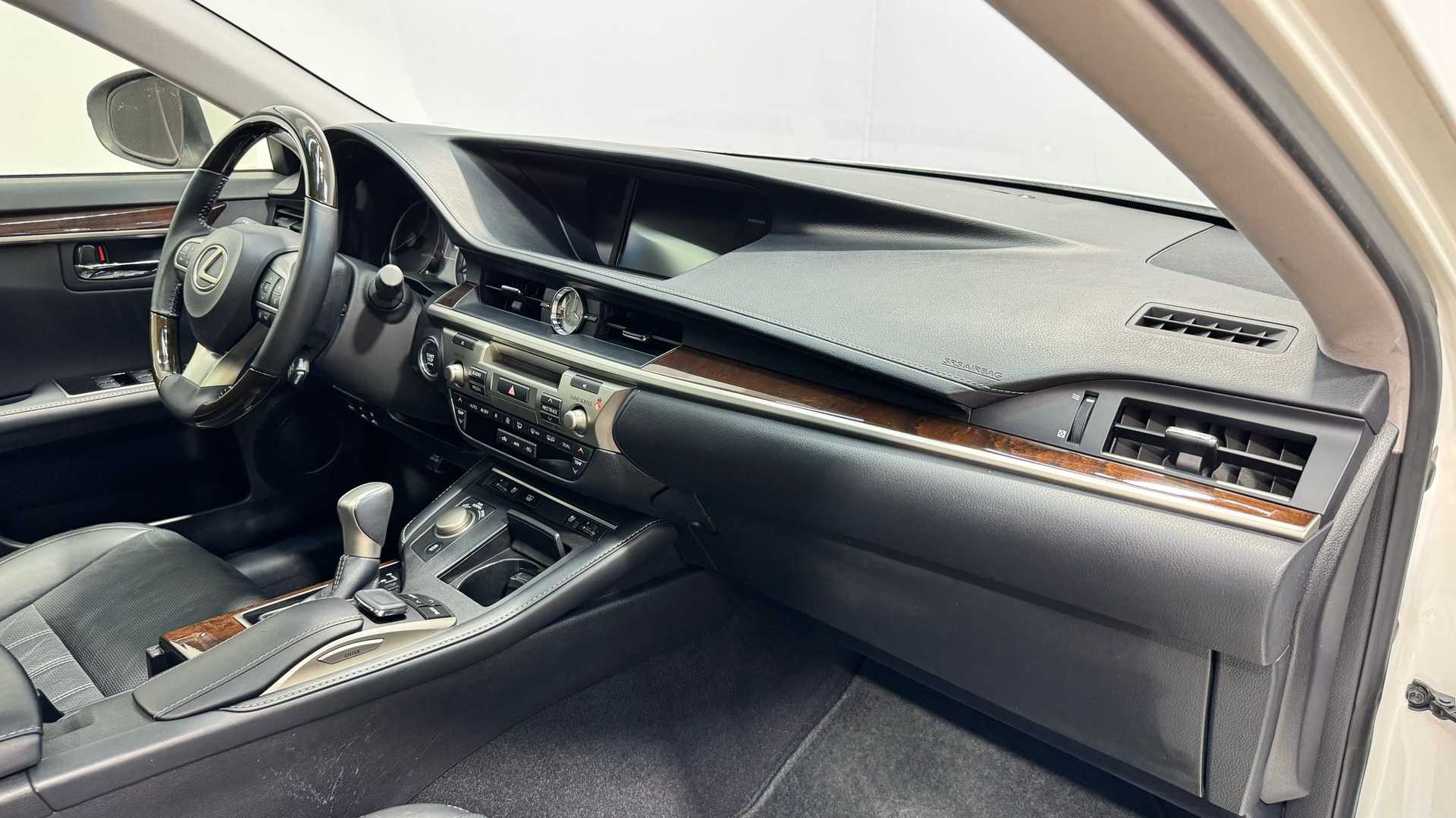 car bottom image