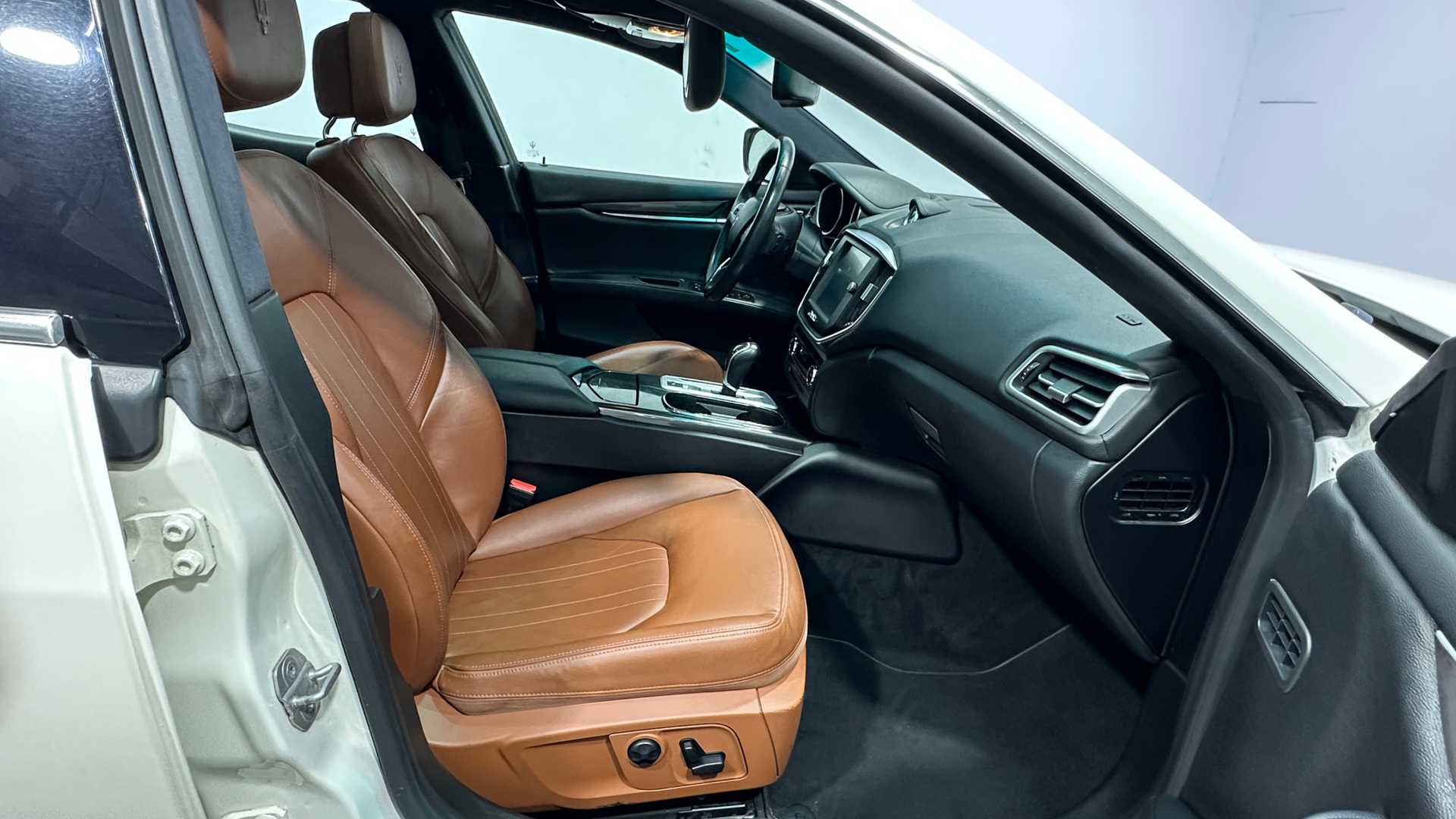 car bottom image