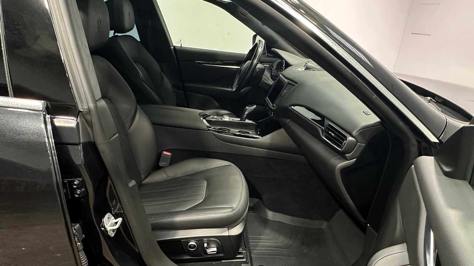 car bottom image