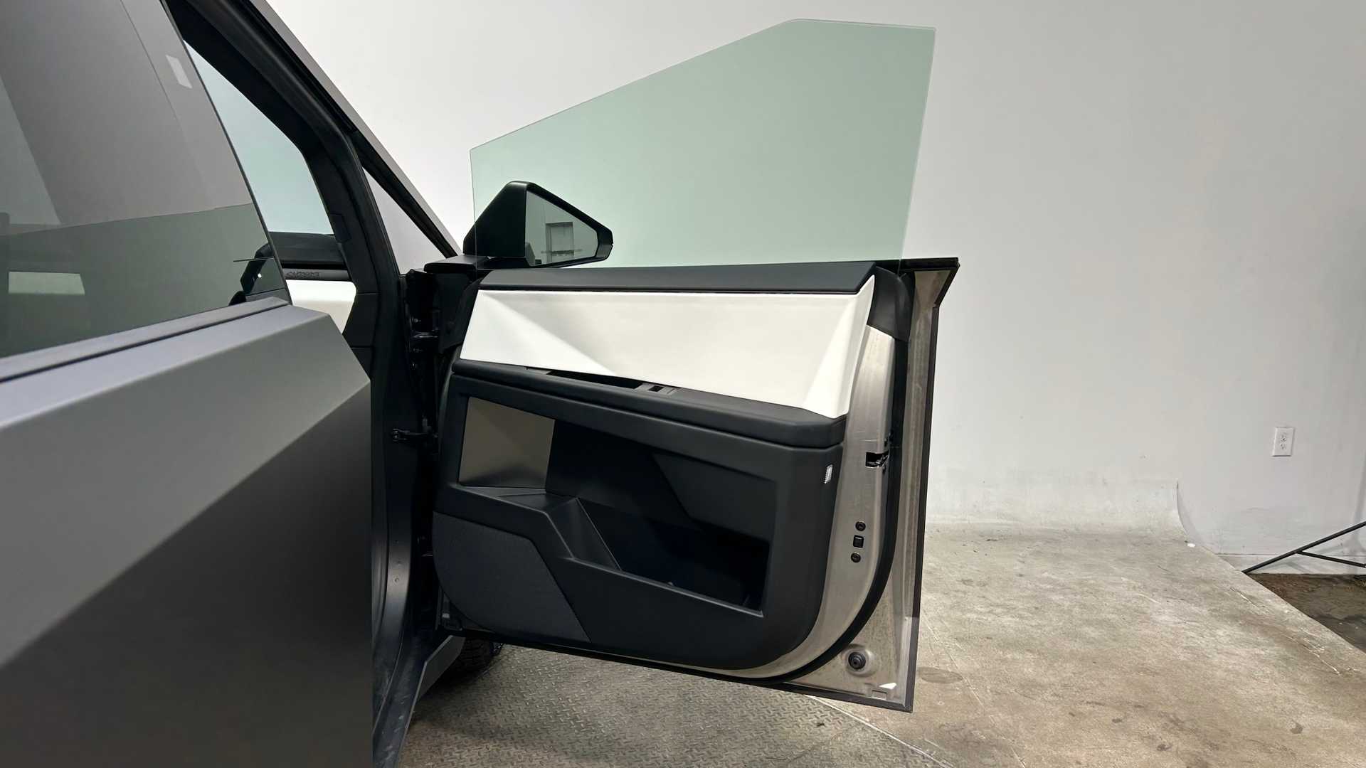 car bottom image