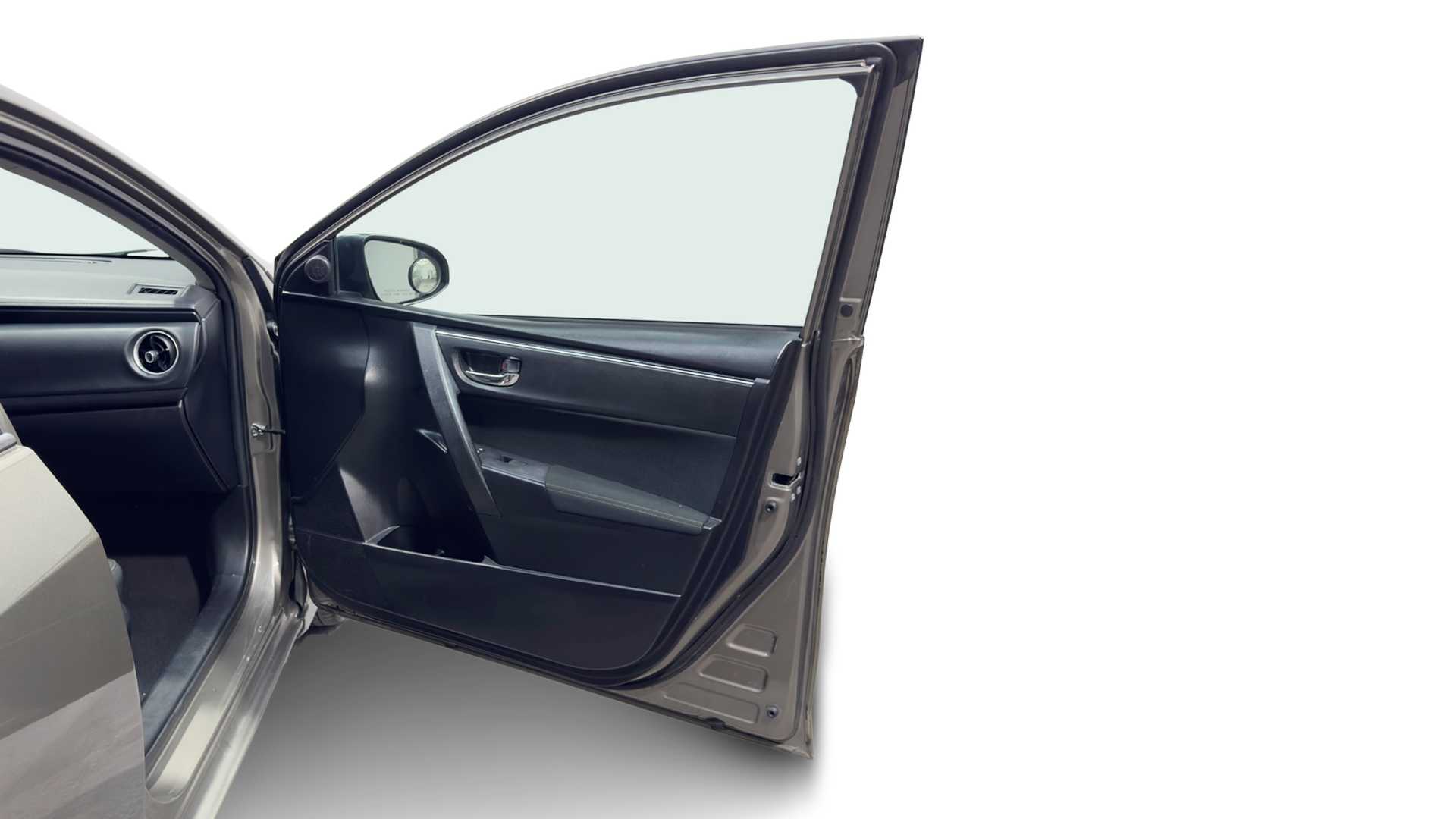 2018 Toyota Corolla LE - Photo 9