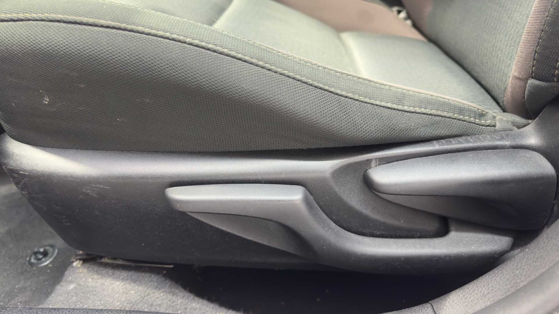 2018 Toyota Corolla LE - Photo 20
