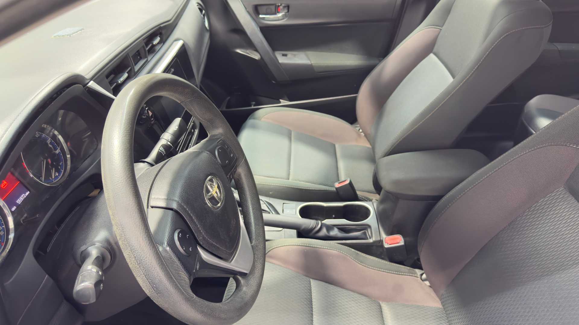 2018 Toyota Corolla LE - Photo 21