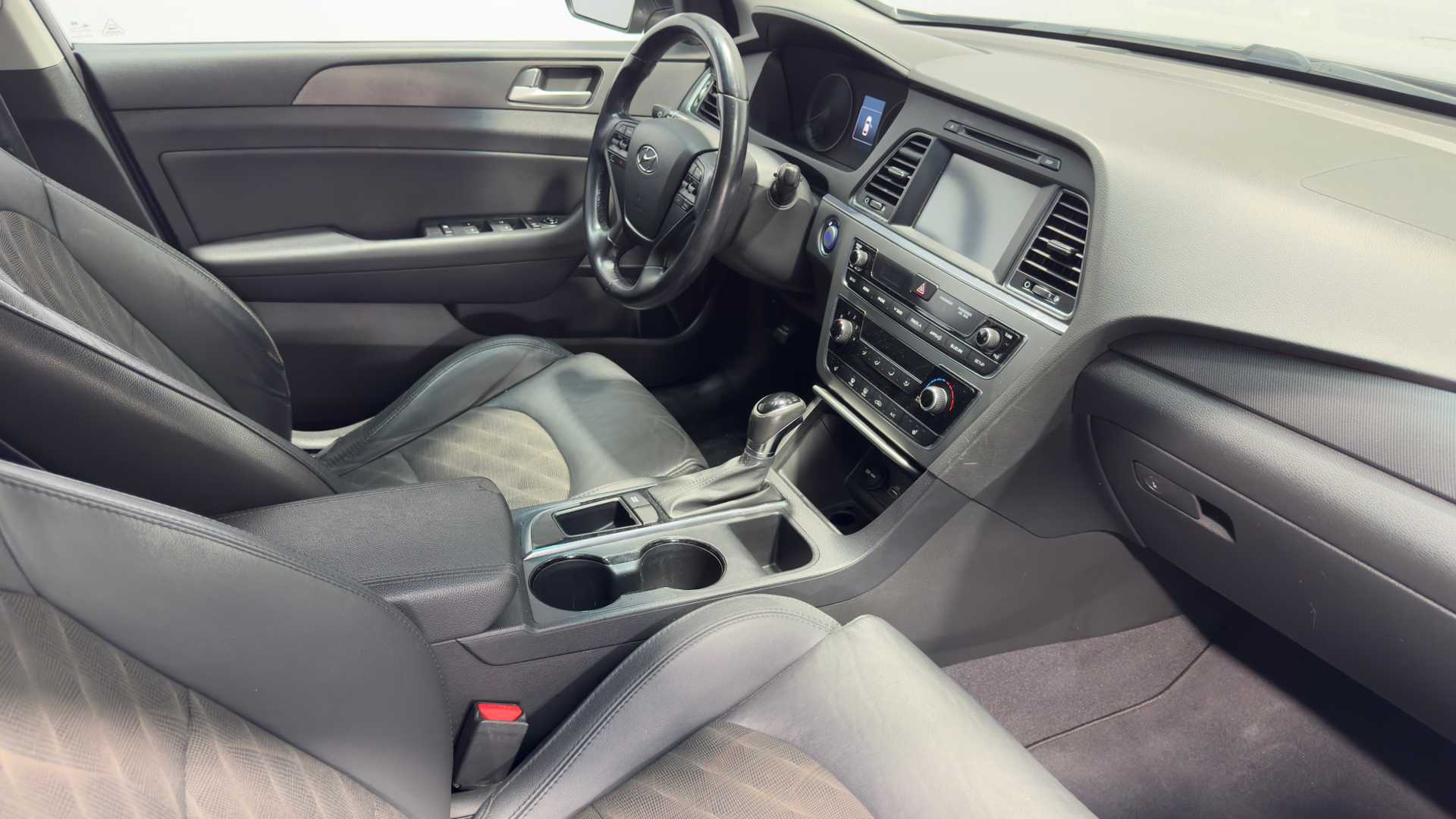 2017 Hyundai Sonata Sport - Photo 12