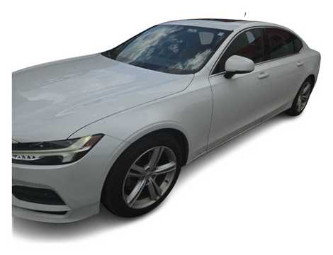 2018 Volvo S90 T5 Momentum